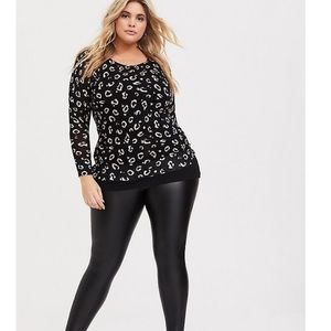 torrid black faux leather legging size 3x women
